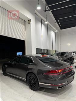 جێنسس G90